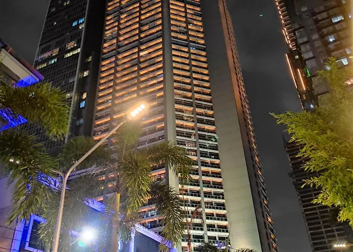 1-br Promo! In Makati - With Pool, Fast Wifi, Gym, Balcony Manila