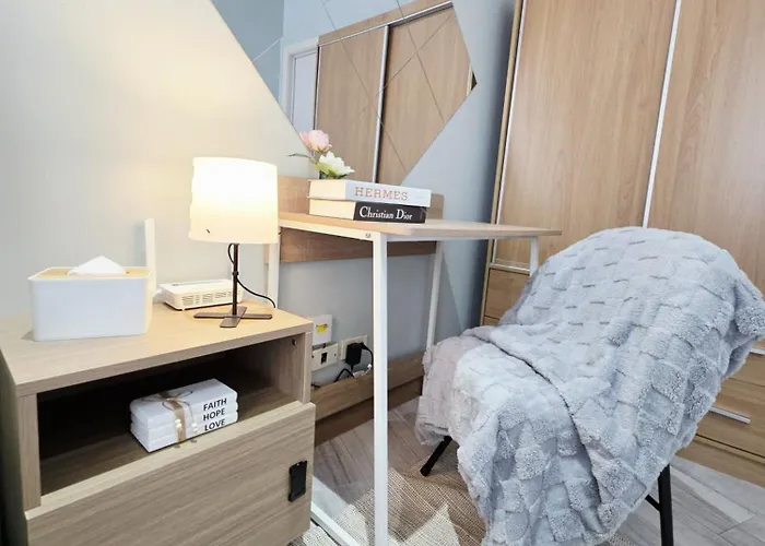 Apartment 1-br Promo! In Makati - With Pool, Fast Wifi, Gym, Balcony Manila