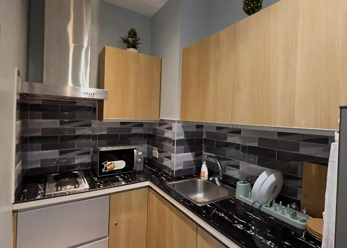 Apartment 1-br Promo! In Makati - With Pool, Fast Wifi, Gym, Balcony Manila