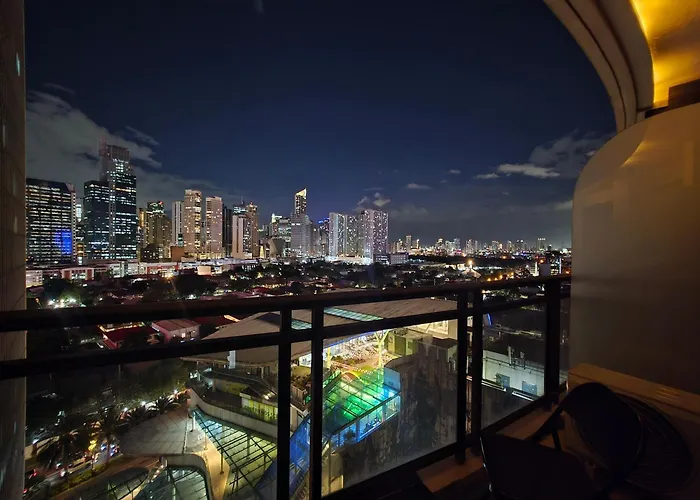 1-br Promo! In Makati - With Pool, Fast Wifi, Gym, Balcony * Manila